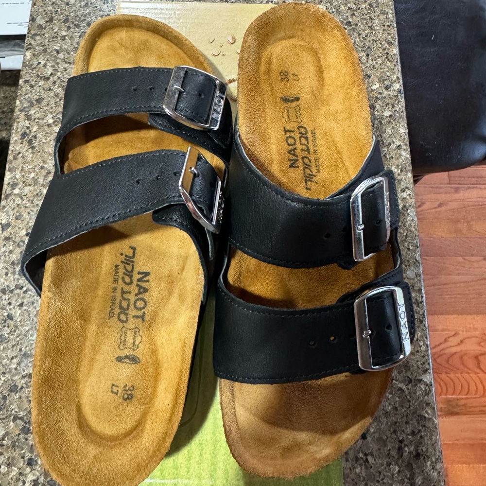 Brand new Naot Santa Barbara - soft black leather